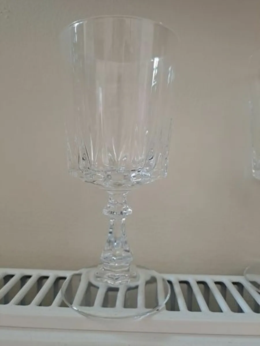 4 Cris D' Arques Wine glasses - Image 3