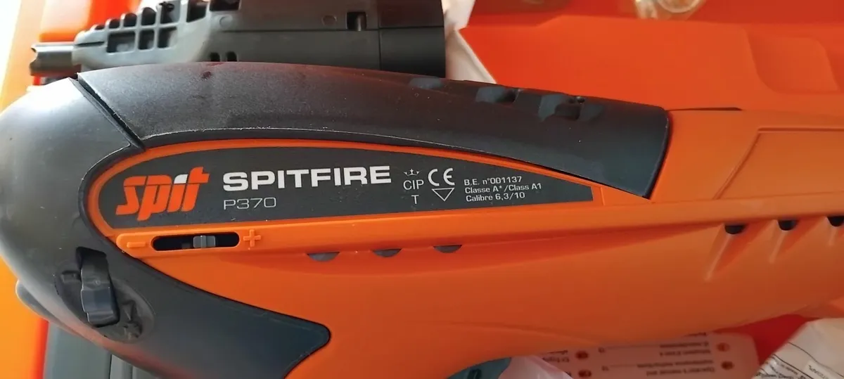 Spit P370 Steel Nail Gun - Image 4
