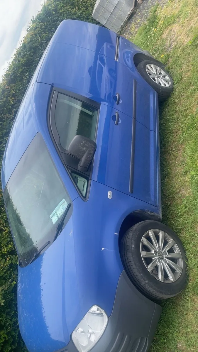 08 caddy van - Image 2
