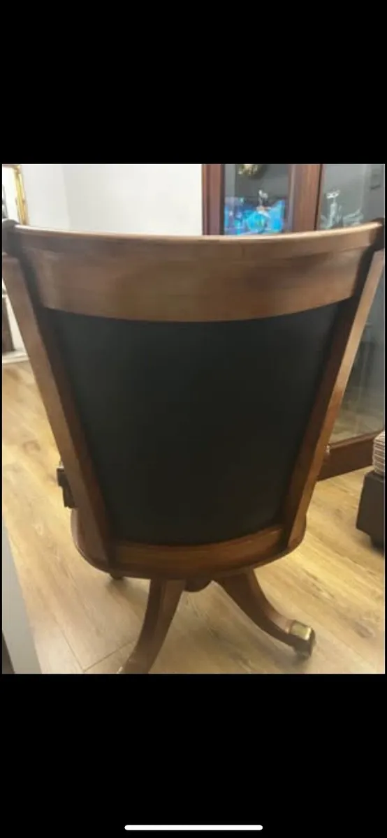 Vintage chair - Image 3