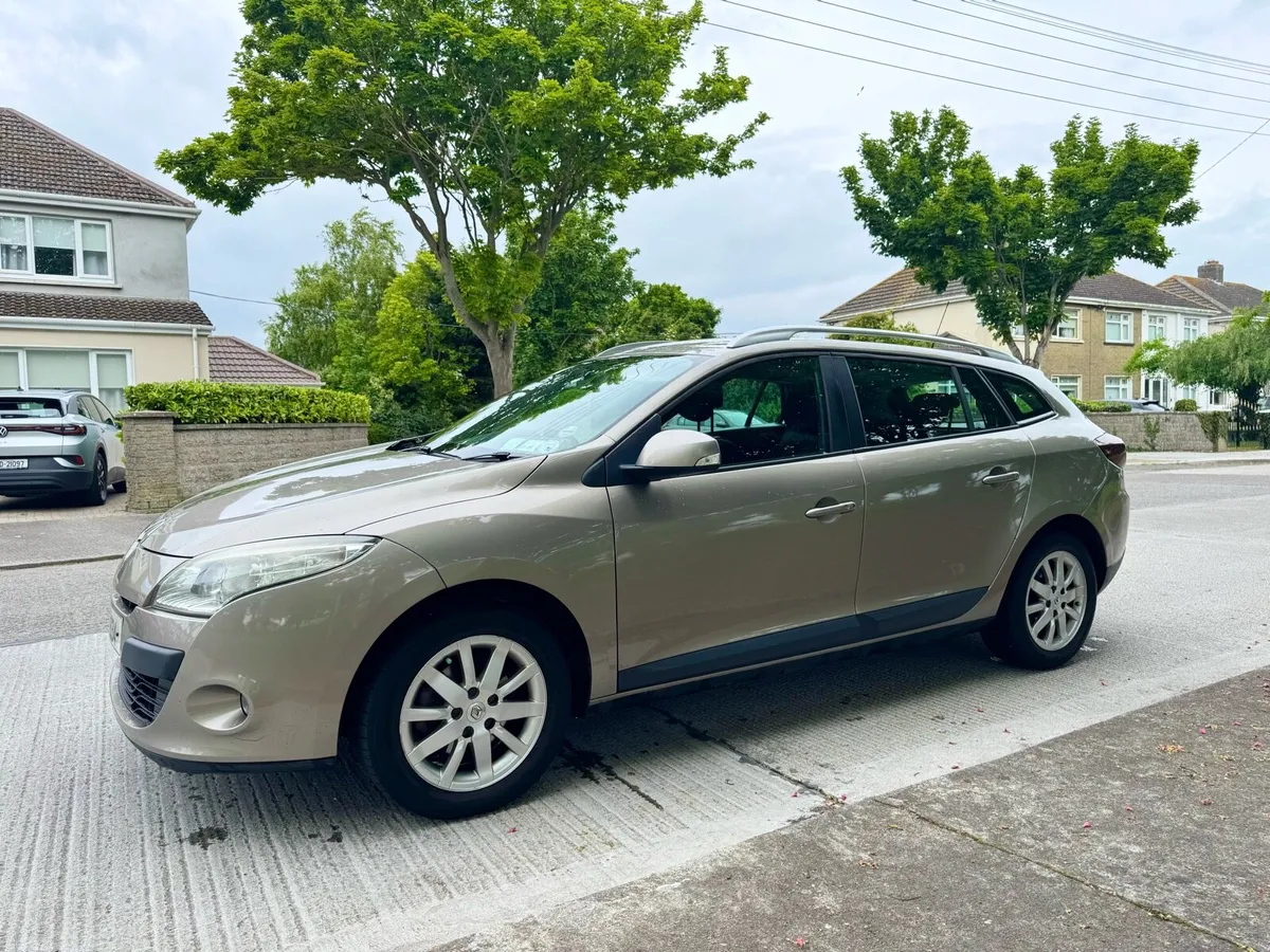 Renault Megane // NCT 02/2026 // Tax 07/2025 - Image 2
