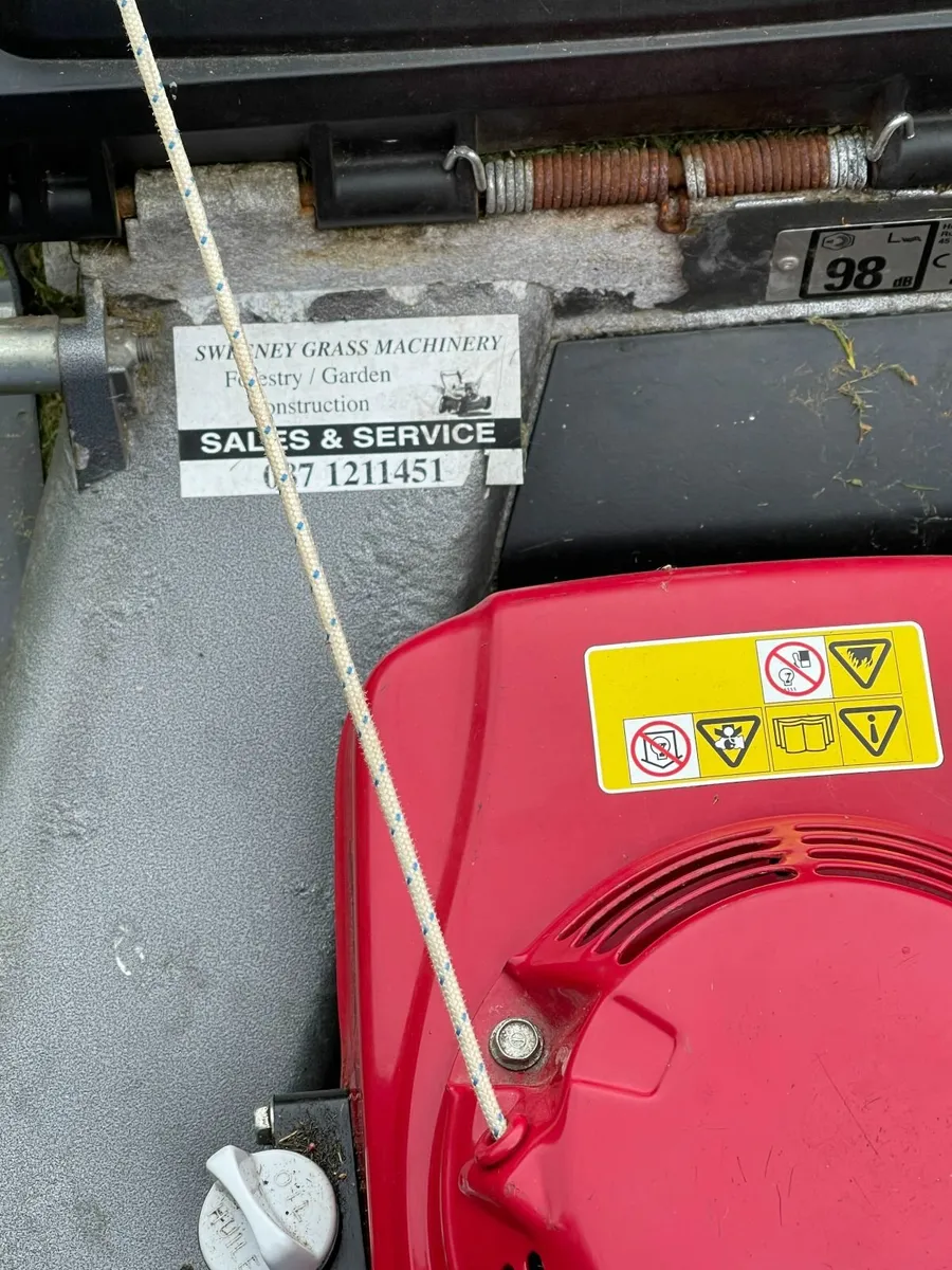 honda lawnmower rear roller - Image 1