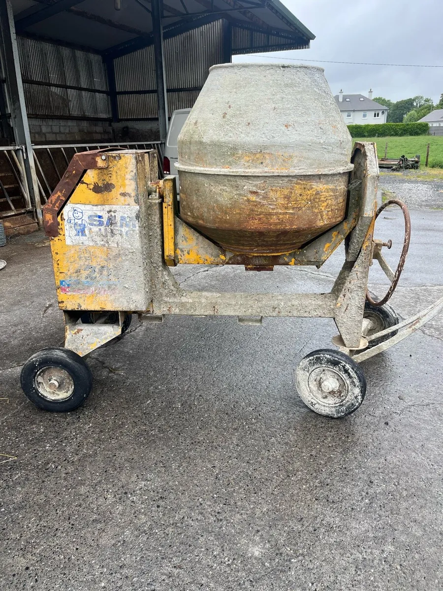 Winget T200 cement mixer - Image 1