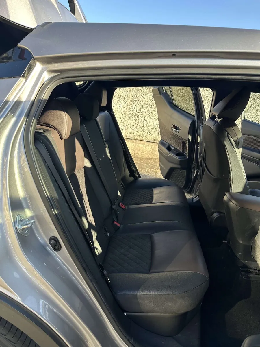 Toyota C-HR 2017 Petrol Hybrid - Image 4