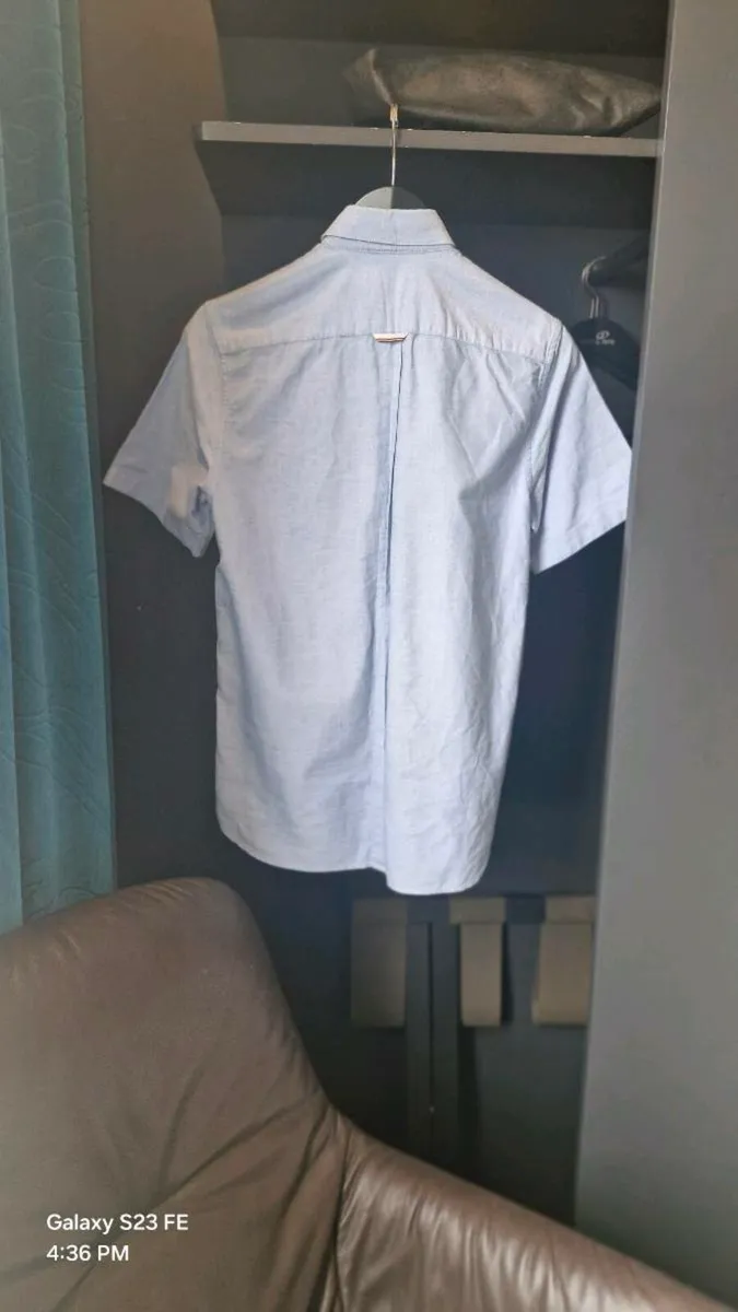 Fred Perry Oxford Shirt ,size small - Image 3