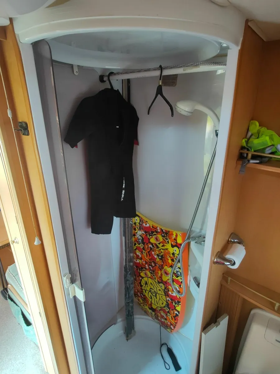 Caravan - Image 2