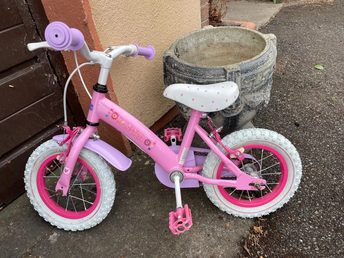 Cute pink peppa pig bike €60 - Image 3
