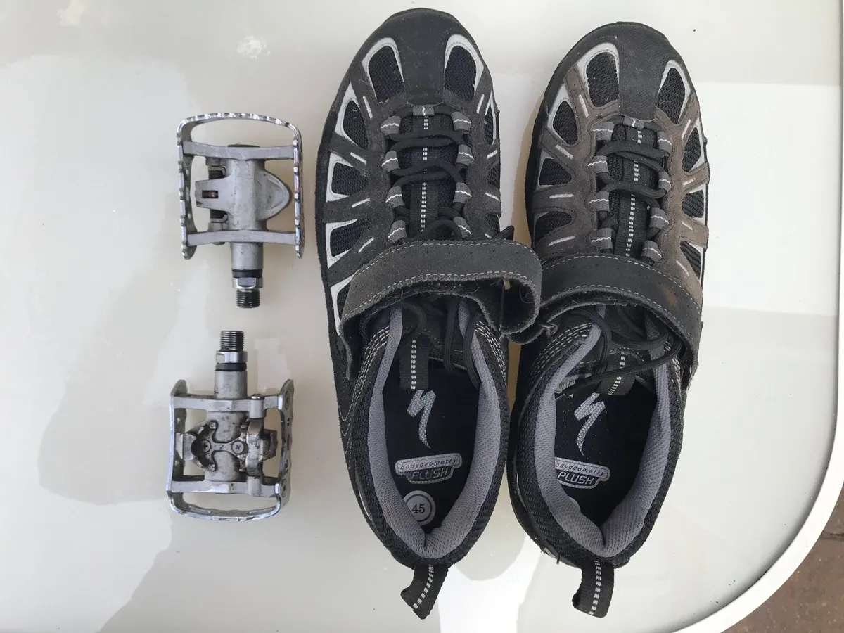 Bike clothes - Image 1