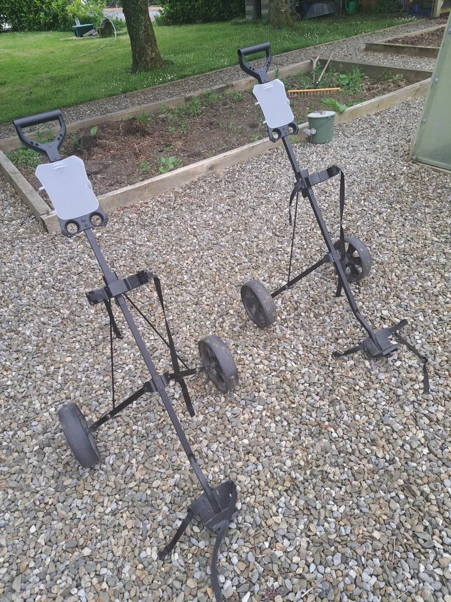 Golf pull trolley - Image 1