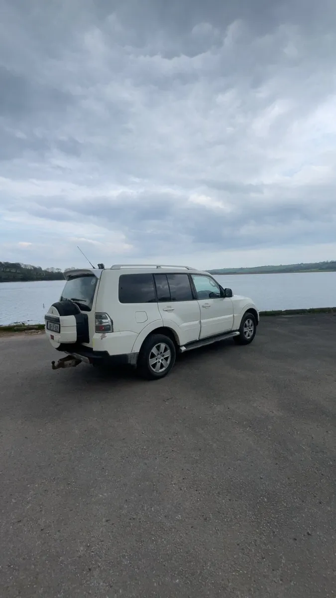 2008 pajero - Image 1