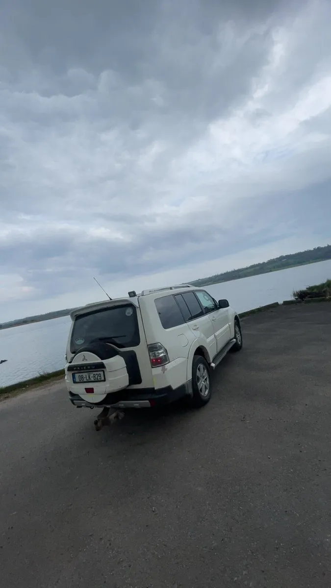 2008 pajero - Image 3