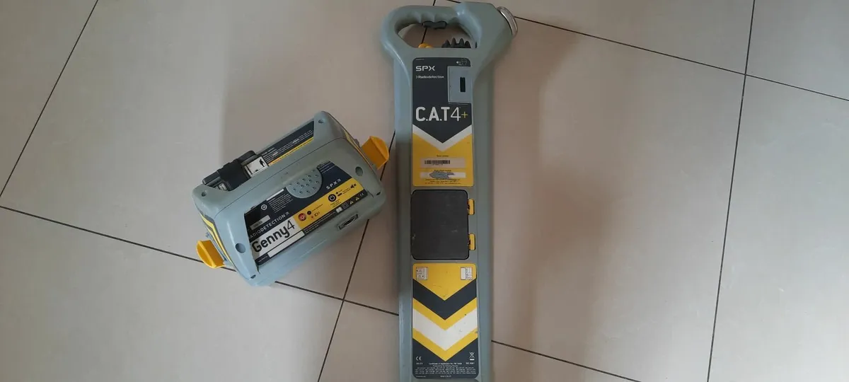 C.A.T 4 + Cable Avoidance Tool/Cable Detector - Image 2