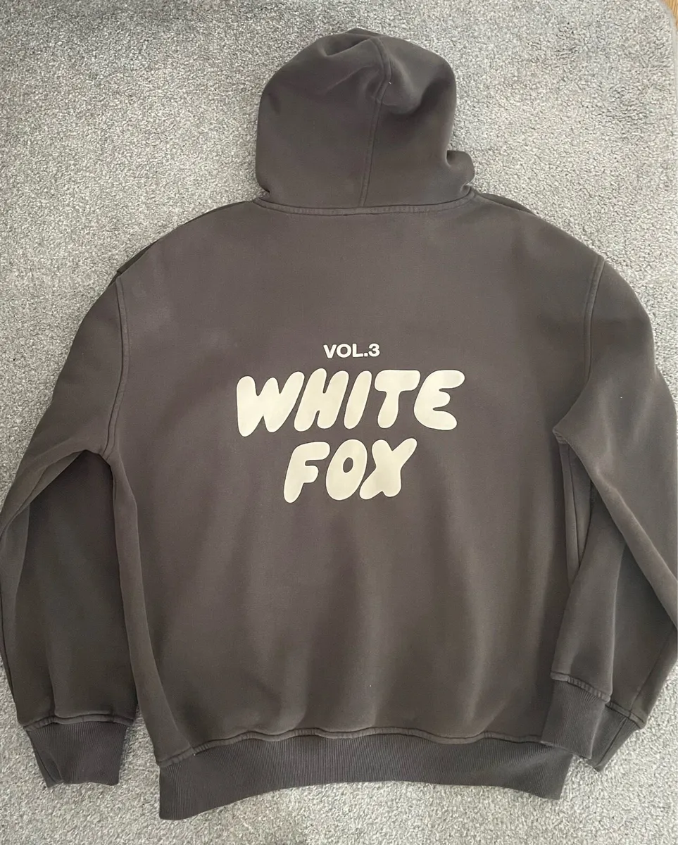 White fox tracksuit - Image 3