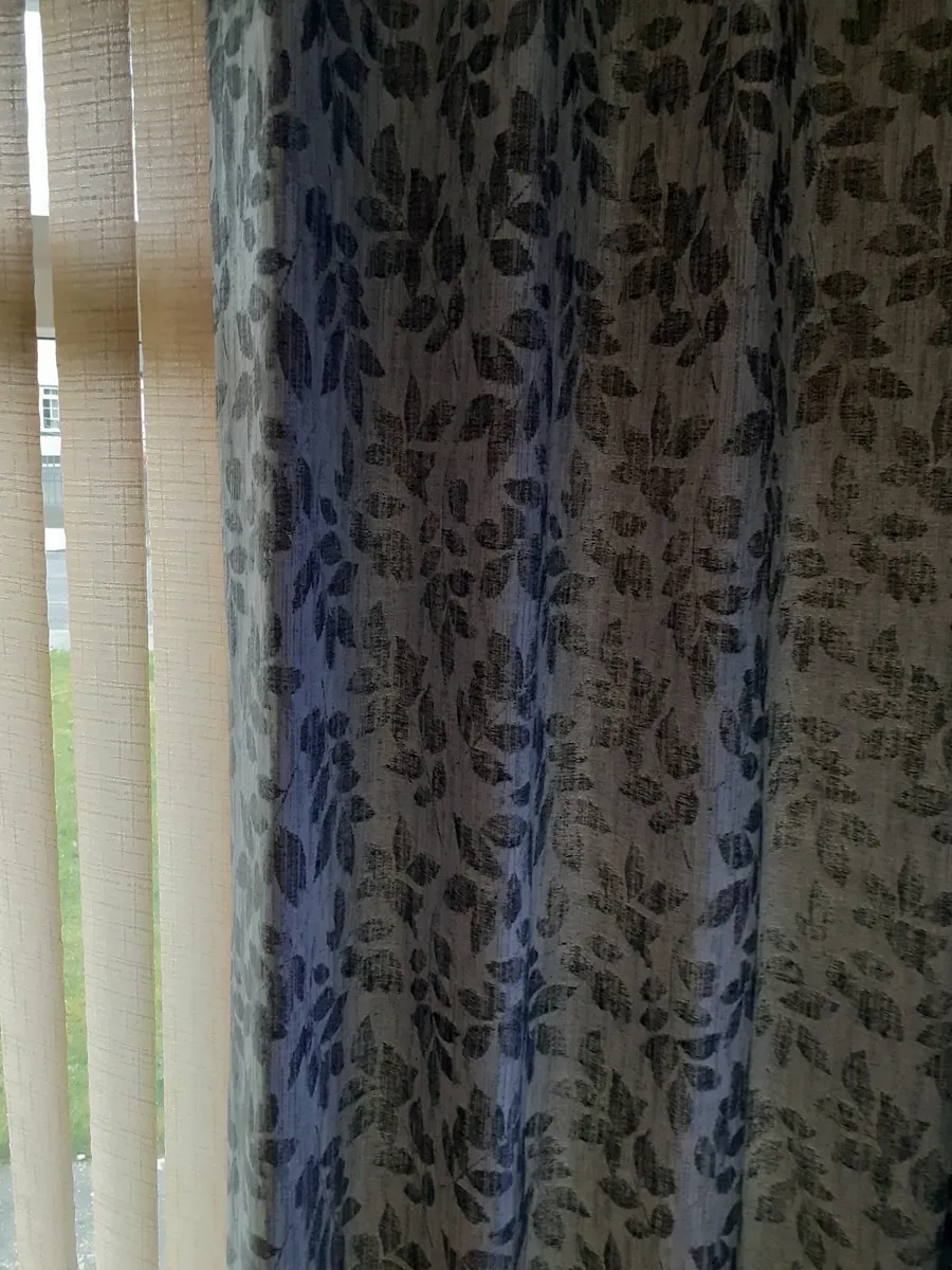 Curtains - Image 1