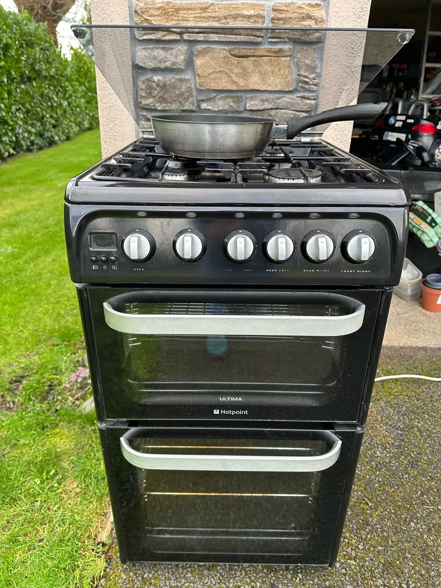 Hotpoint Ultima 50cm Nat Gas Cooker - Image 1