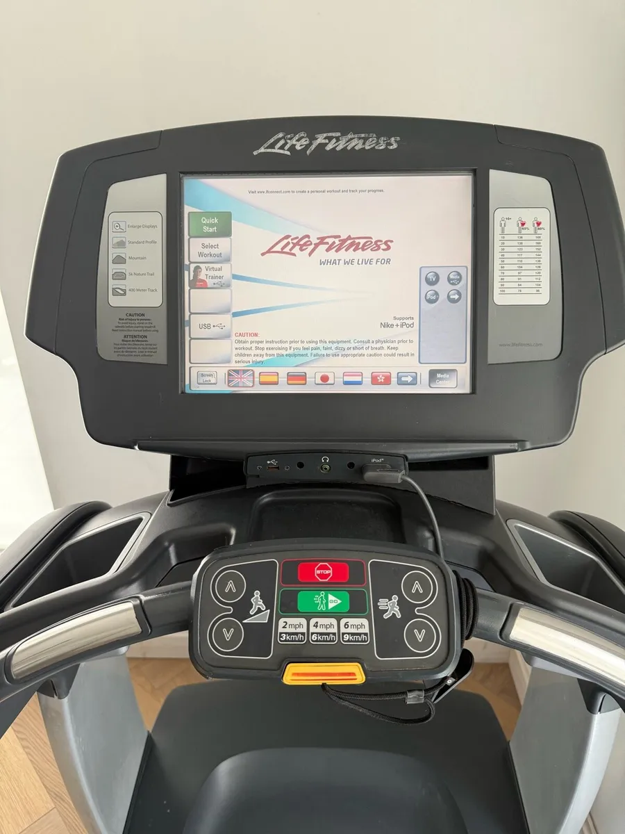 LifeFitness treadmill T95i - Image 3