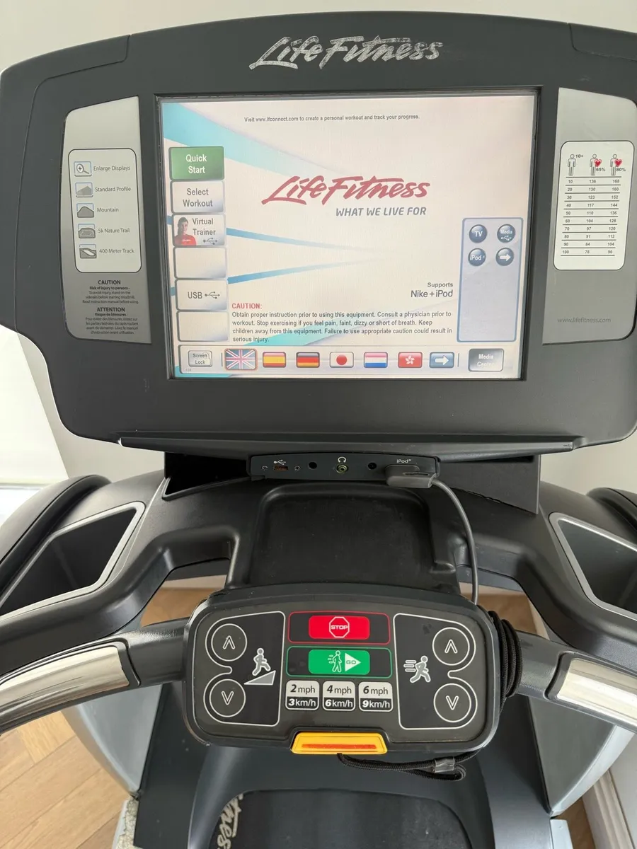 LifeFitness treadmill T95i - Image 4