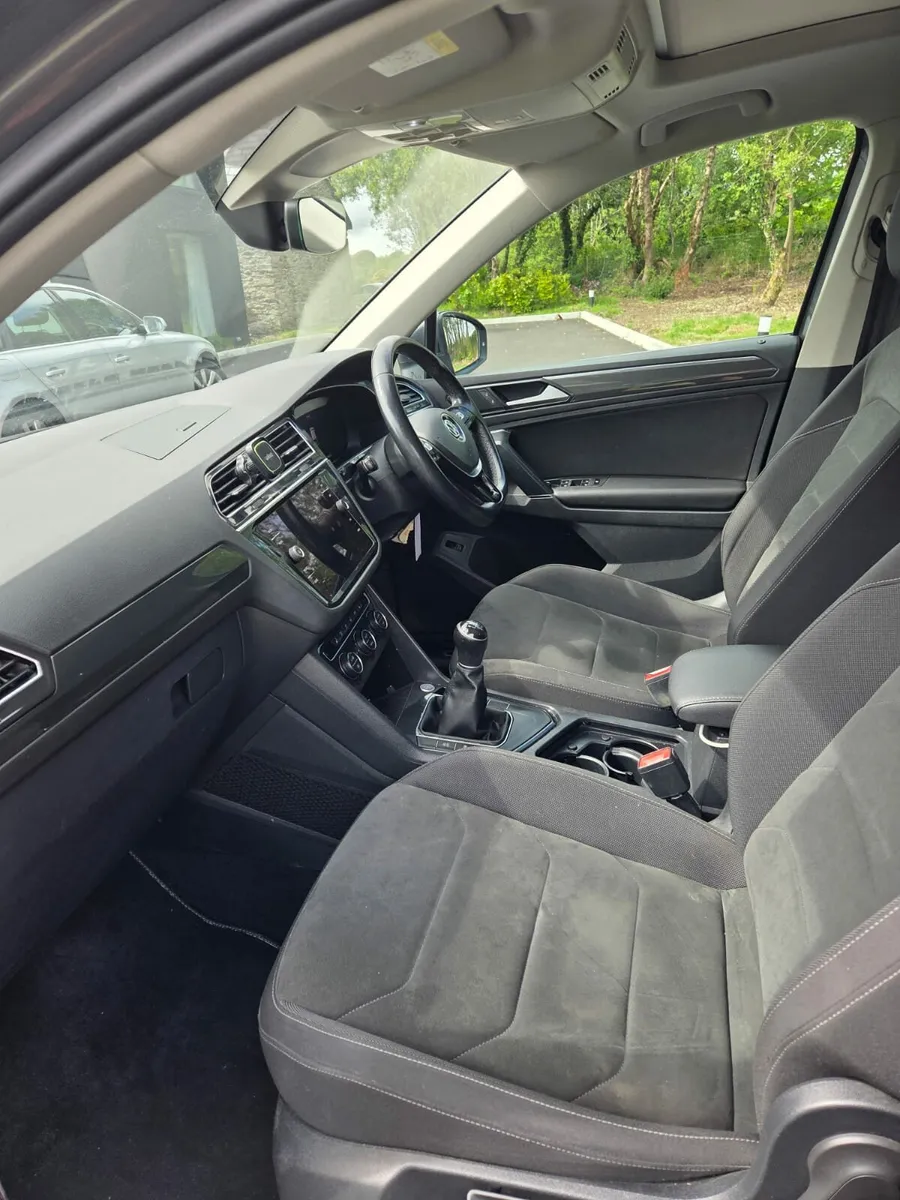 VW Tiguan R-Line 2017 - Image 4