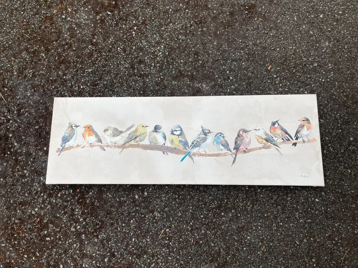 Canvas bird picture