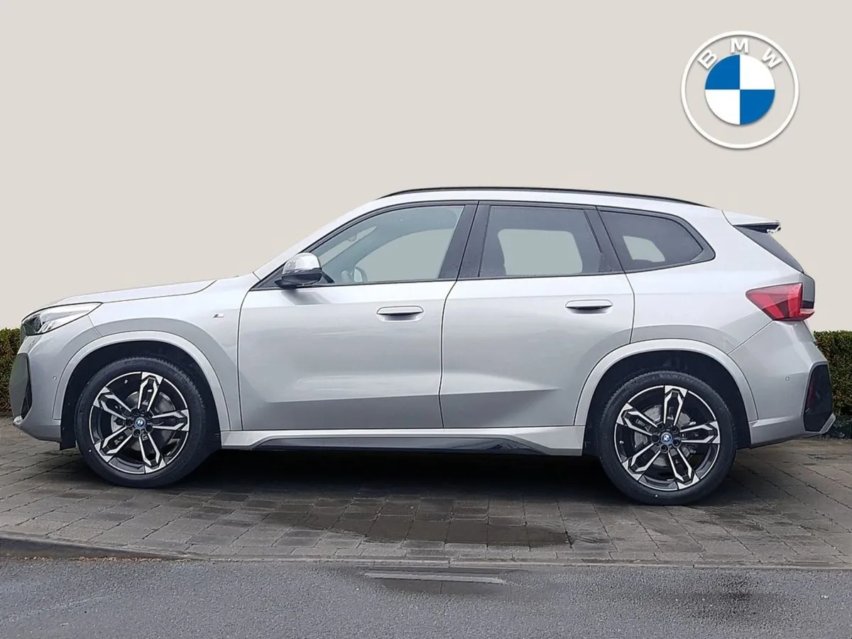 BMW iX1 Edrive20 - Image 3