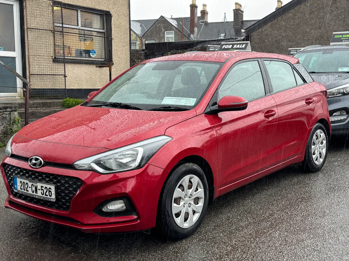 Hyundai i20 only 28000 kms - Image 2