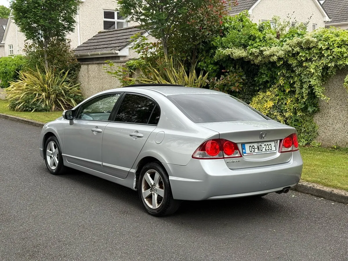 09 Honda Civic 1.8 petrol 196k kms - Image 3