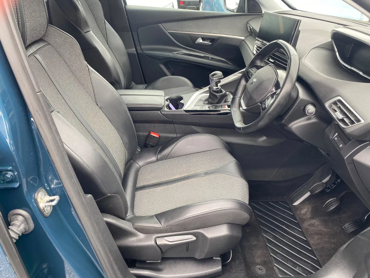 2022 PEUGEOT 5008 1.5HDI ALLURE PREMIUM 7 SEATER - Image 2