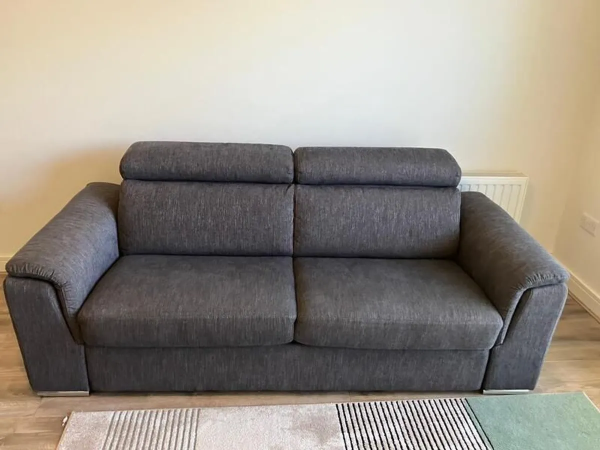 [Italian] Rubra 2 Seater Sofa Bed (1 of 2) [Retail price @ 2K GBP] - Image 3