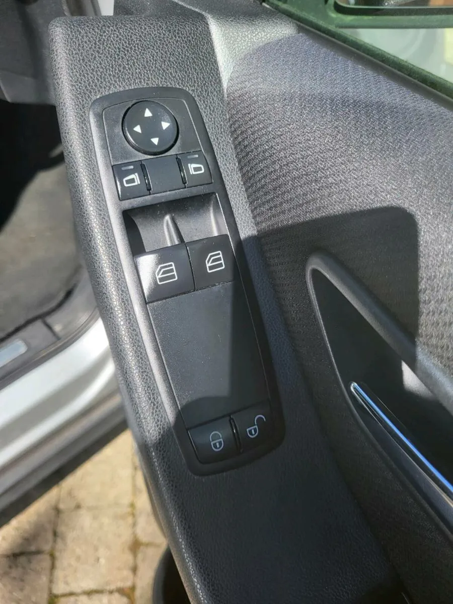 Mercedes A Class .Only 75 k miles - Image 4