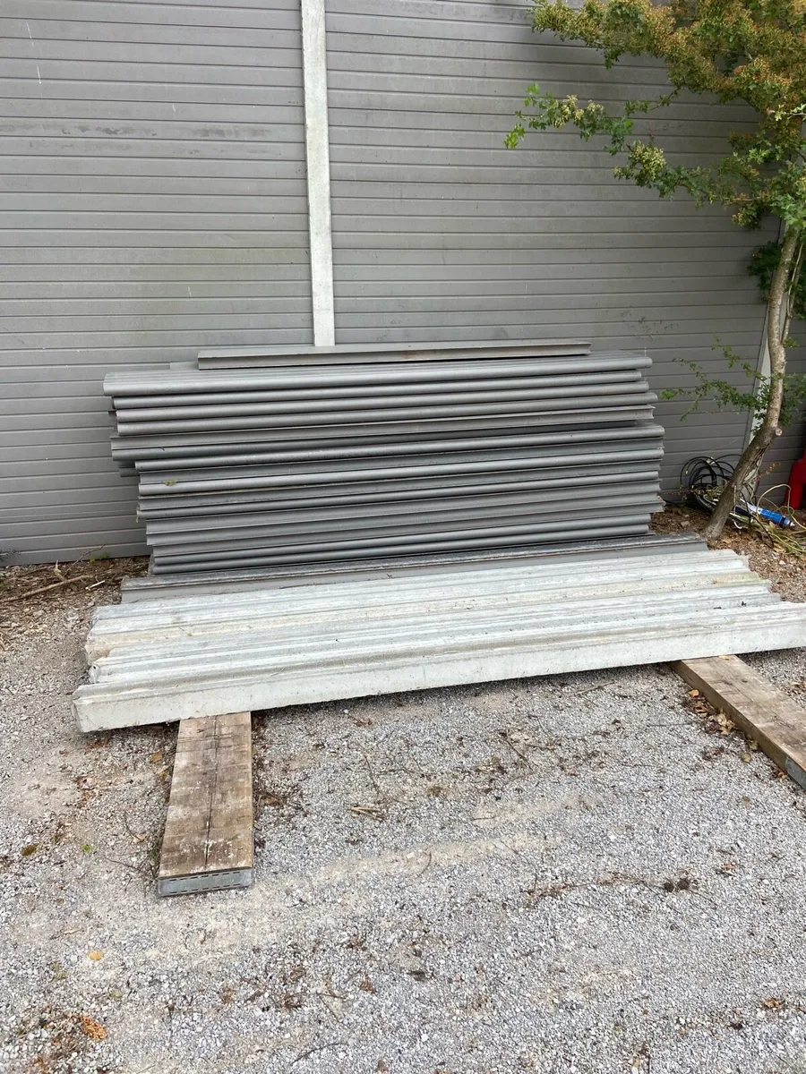 GARDEN FENCE COMPOSITE  GREY  USED - Image 1