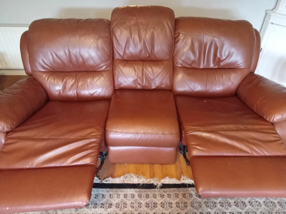 Reclining 3 seater leather suite - Image 2
