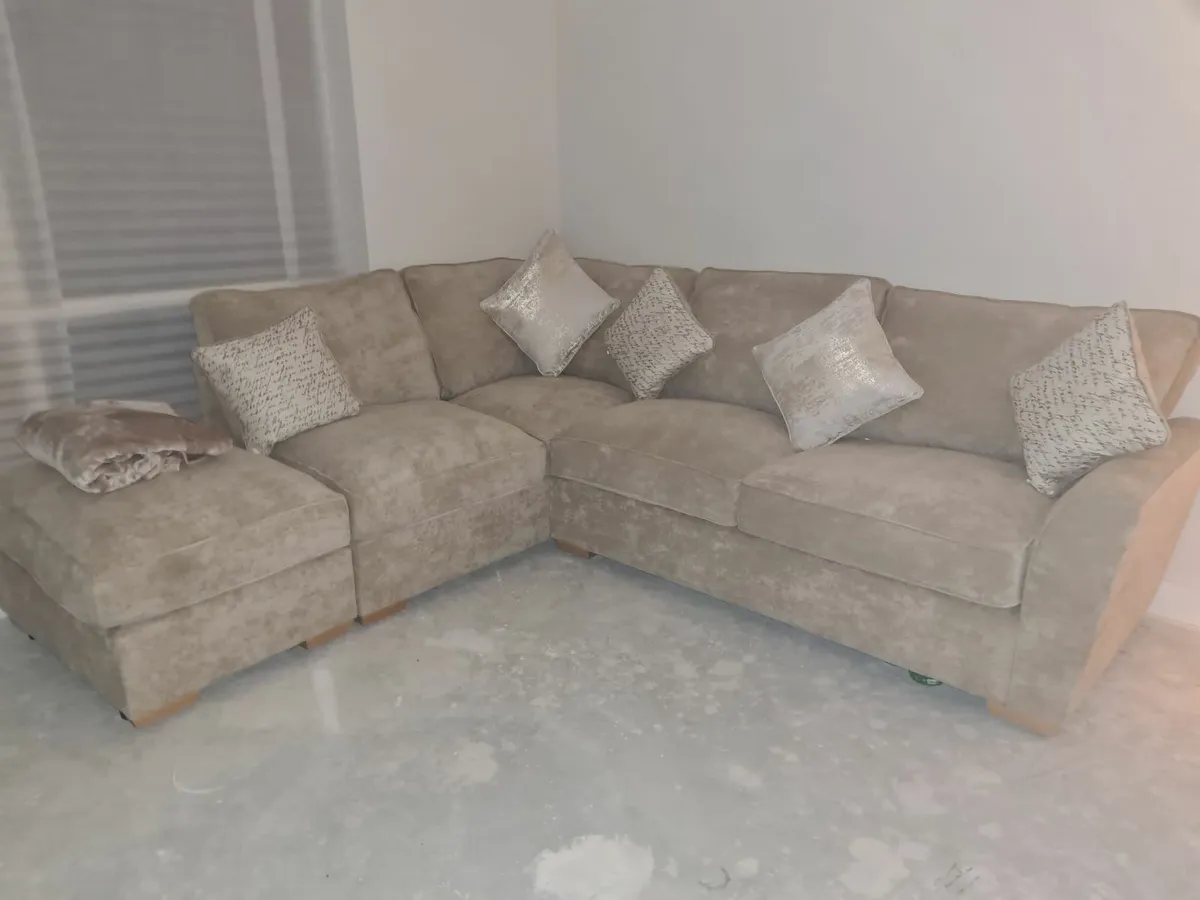Fantasia sofa - Image 1