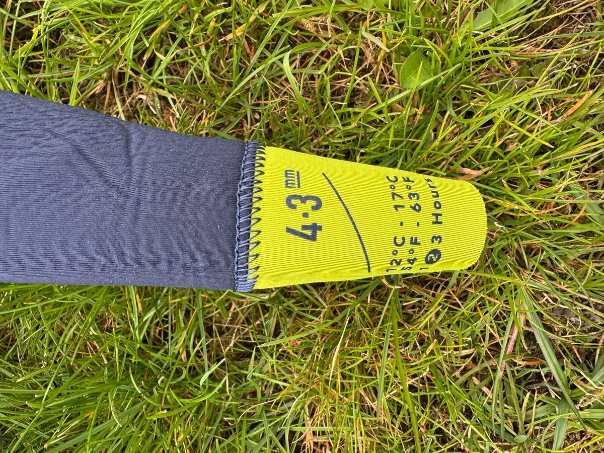 8Yo Kids Wetsuit & Flippers - Image 3