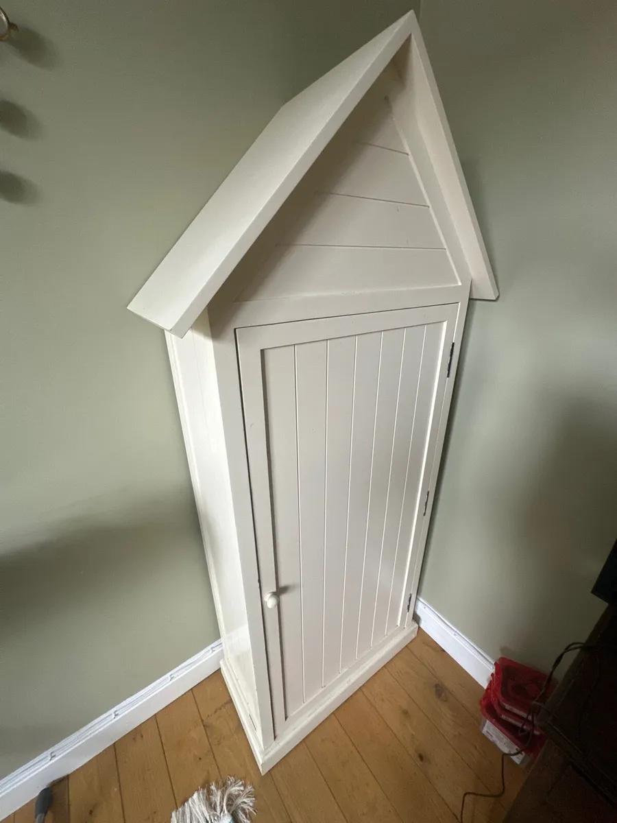 House-Shaped Cupboard - Image 1
