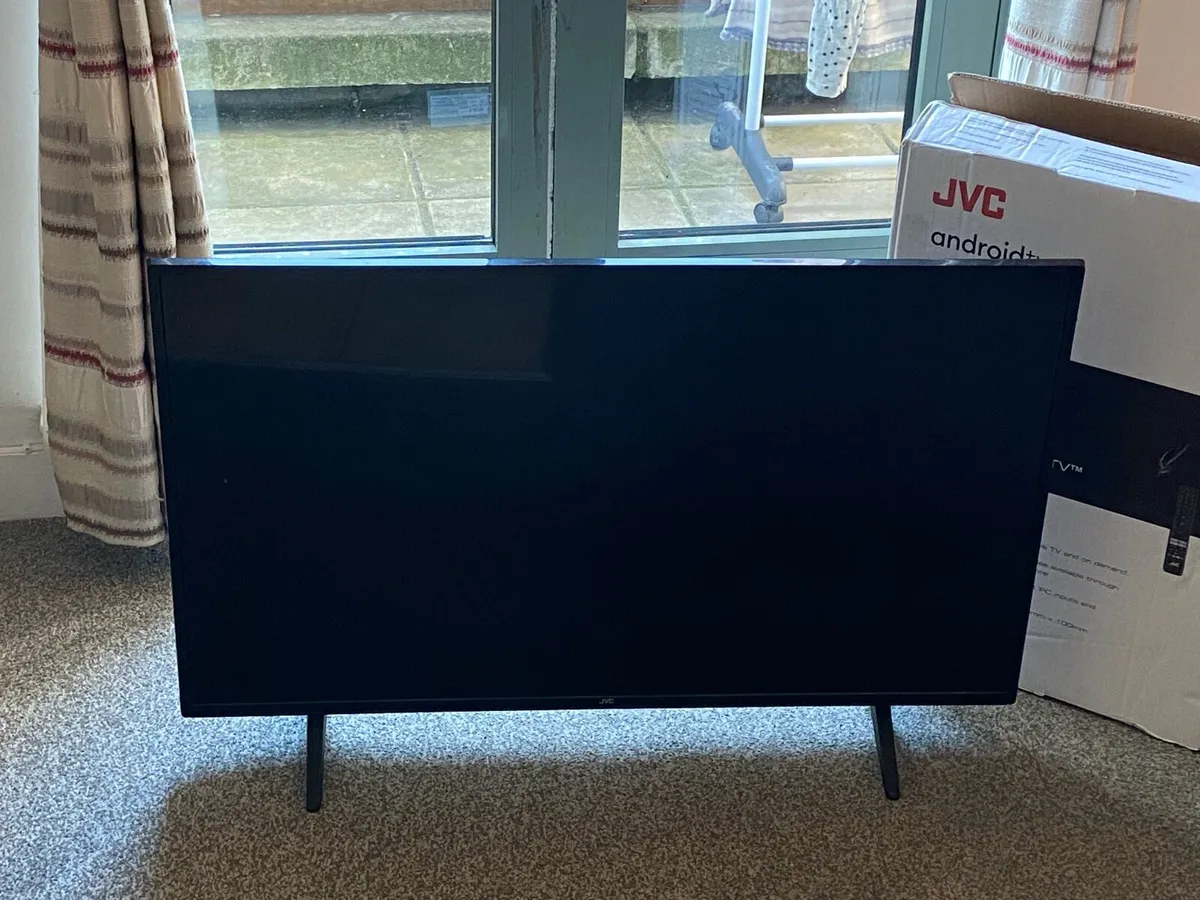 JVC 43in smart TC - Image 4