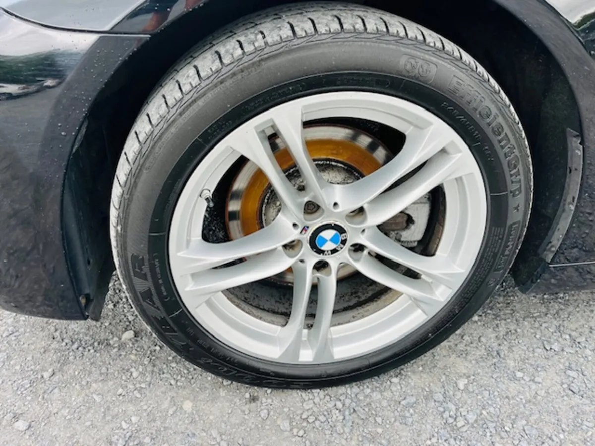 BMW 5-Series 2015 - Image 2