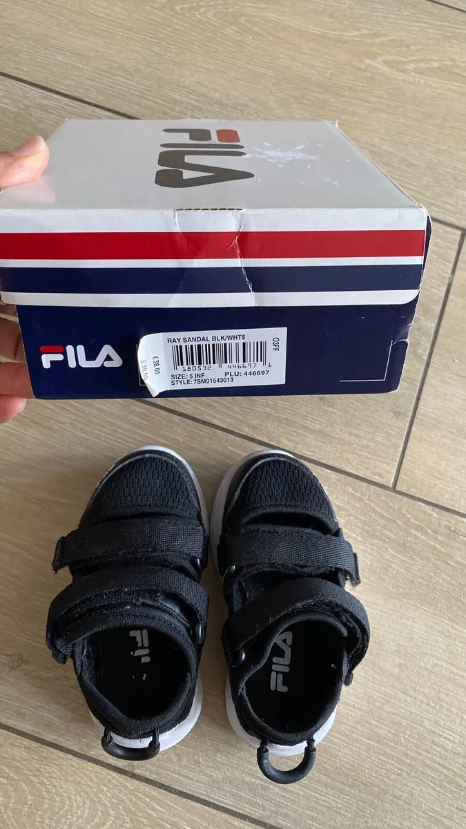 Toddler shoe Brand Biomechanics and Fila - Image 4