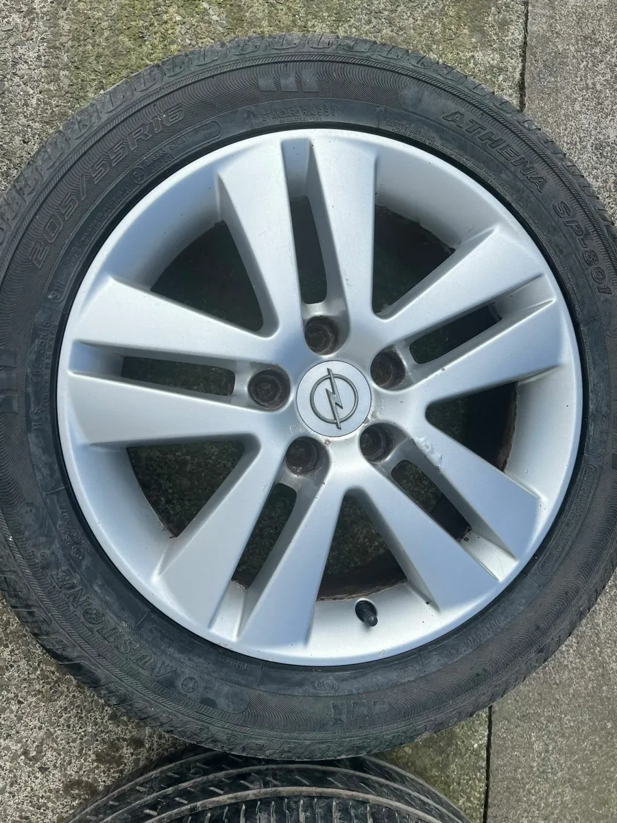 Alloy Wheels & Tyres – 205/55R16 - Image 3