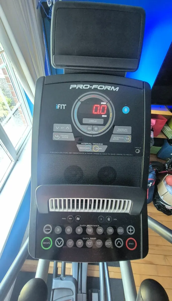 Cross Trainer - Image 3