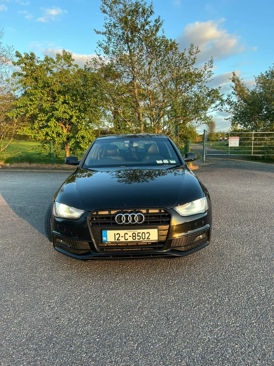 Black Edition Audi A4 - Image 2