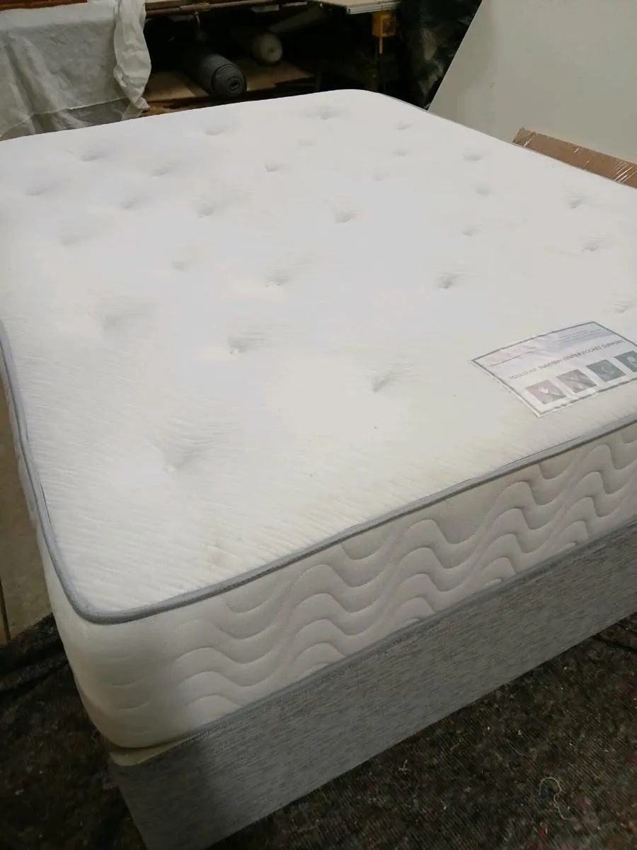 Bed - Image 2