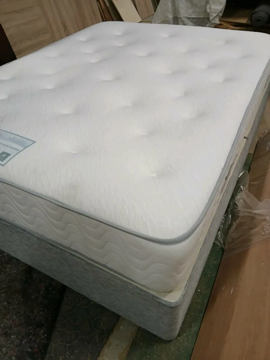 Bed - Image 3