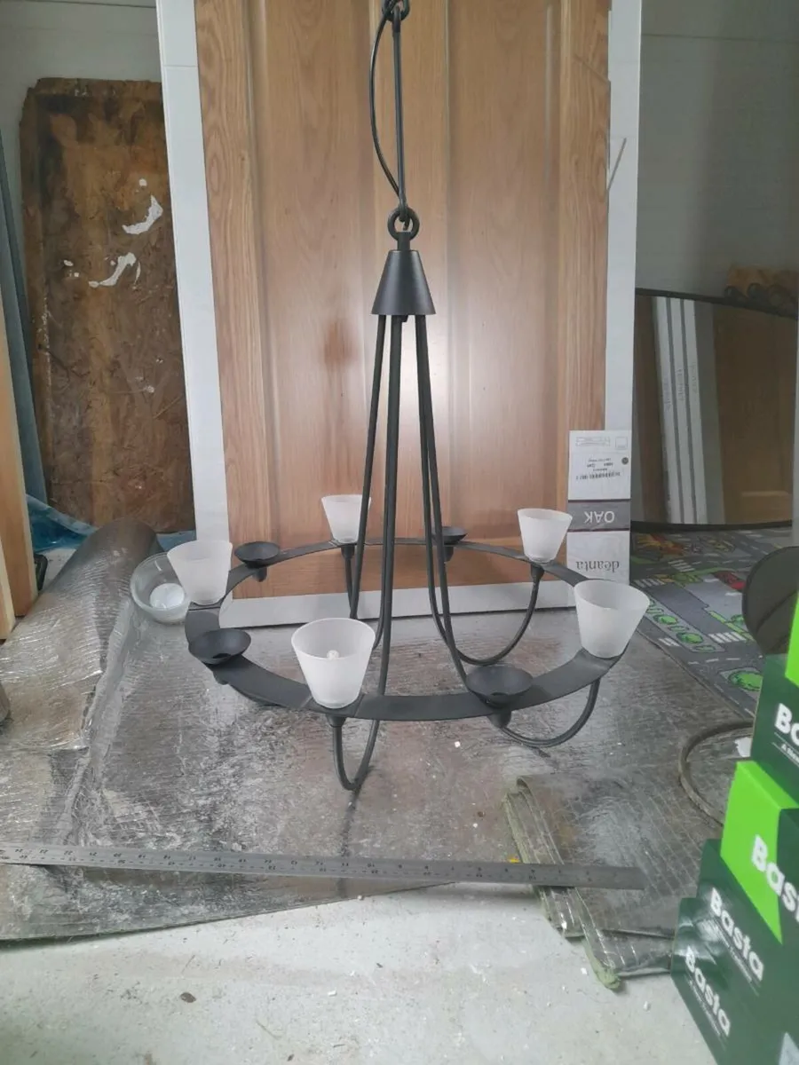 Candelabra light fitting - Image 1