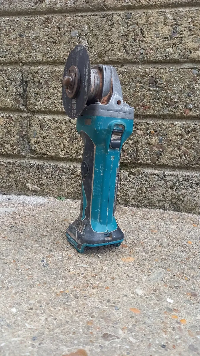 Makita Cordless Grinder - Image 1