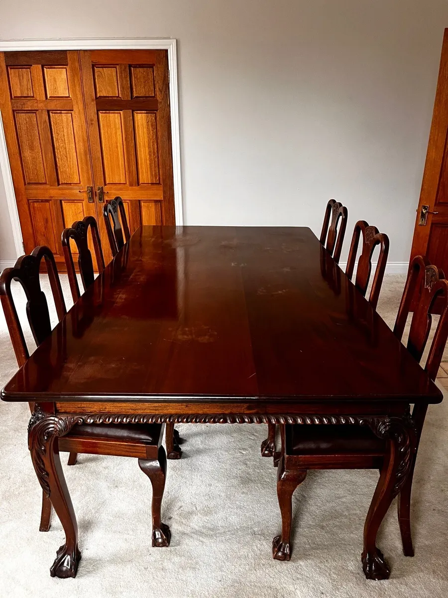 Mahogany Table and chairs - Image 1