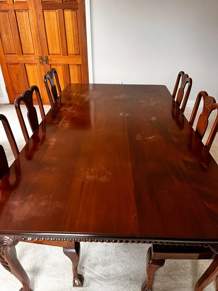 Mahogany Table and chairs - Image 2