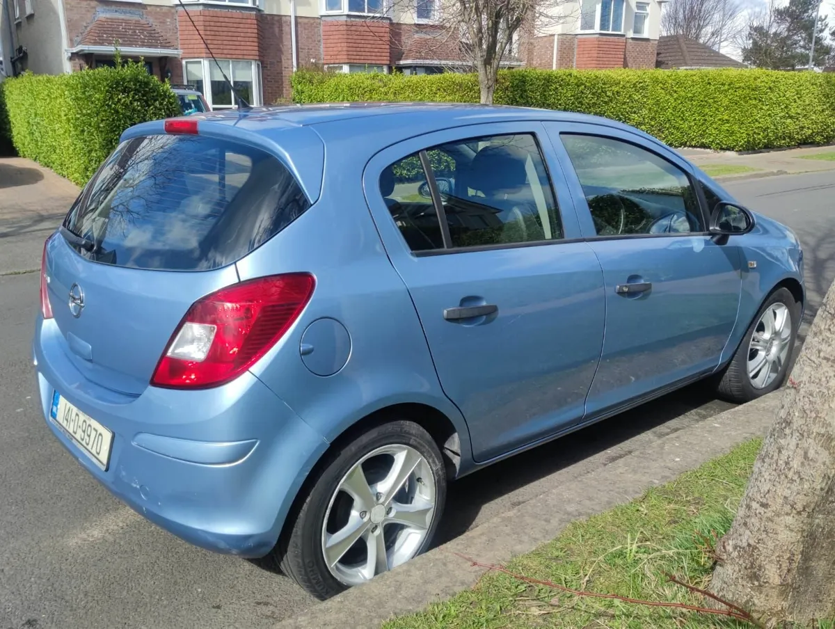 141 Opel Corsa, half leather.New NCT 06.26! - Image 3