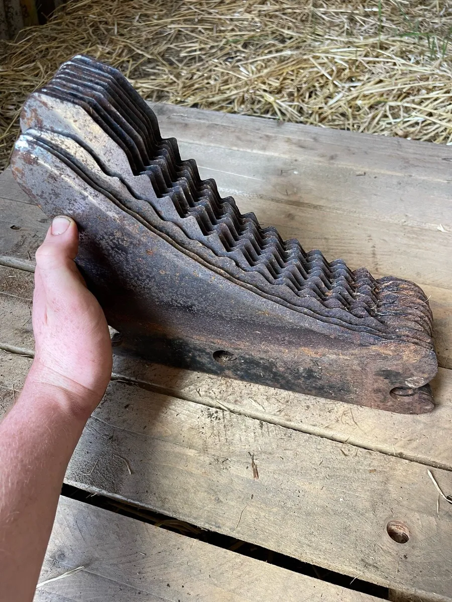 John Deere baler knifes - Image 2