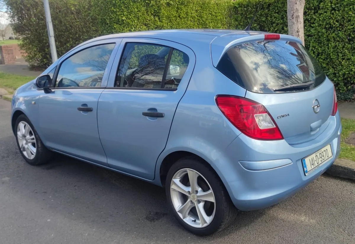 141 Opel Corsa, half leather.New NCT 06.26! - Image 4