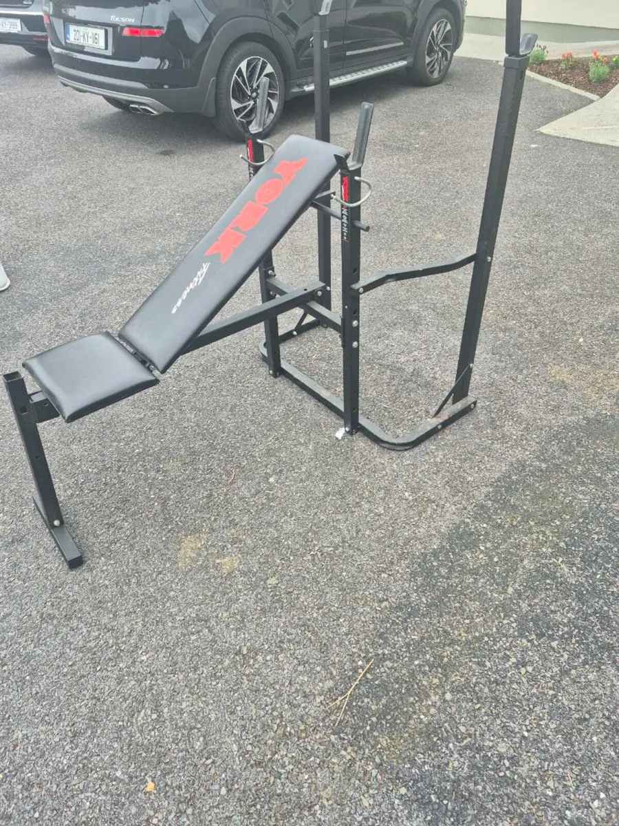 Bench and stand - Image 1